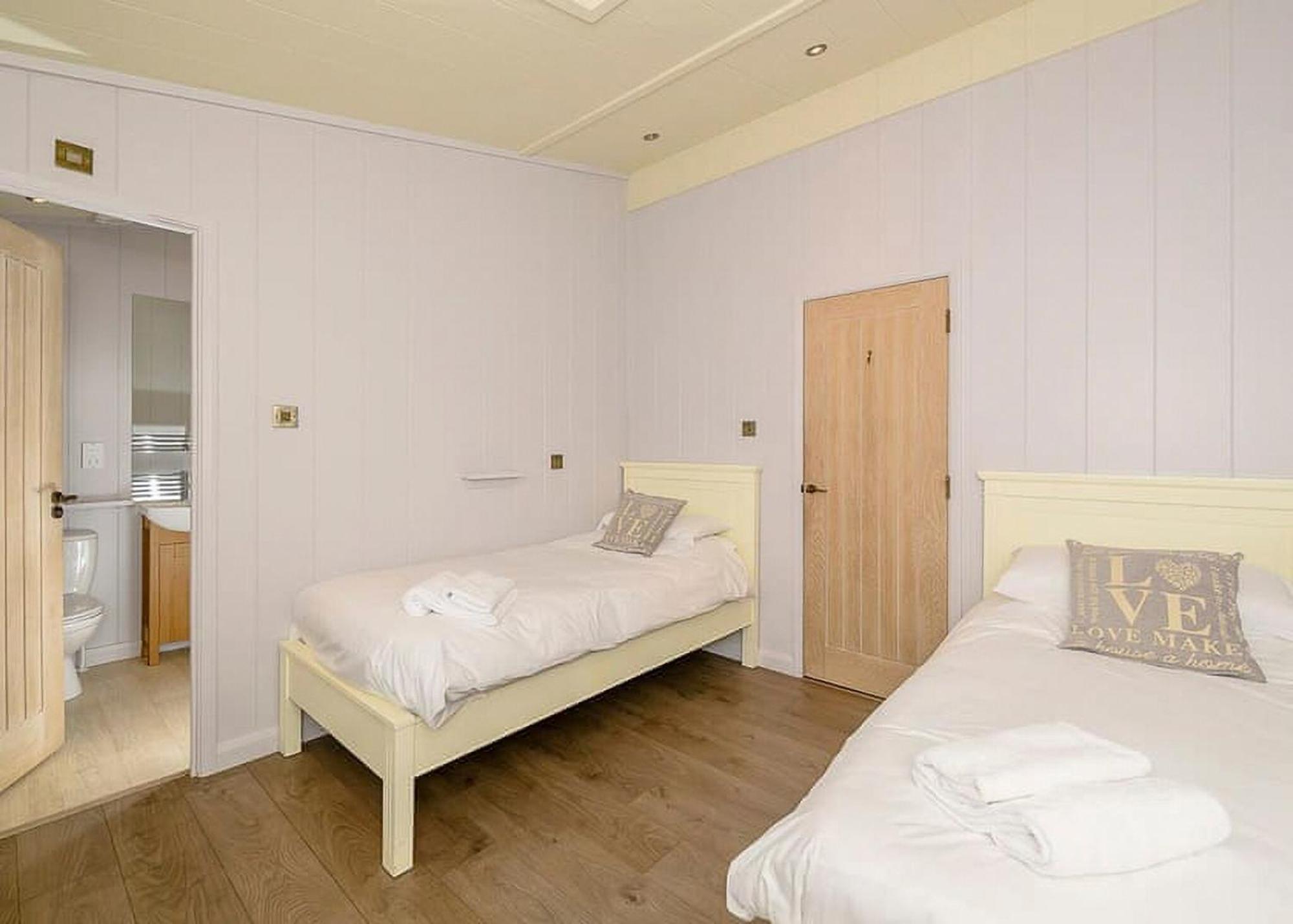 Hornbeam Country Park Hotel Honiton Ngoại thất bức ảnh